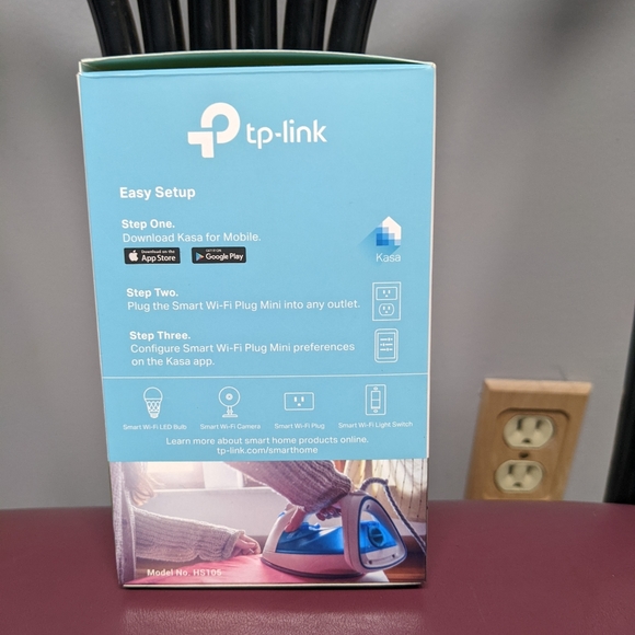 Kasa TP-link HS 105 Smart WiFi Plug Mini - Picture 7 of 8